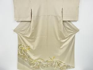 リサイクル　金彩　花唐草に鳳凰模様刺繍一つ紋色留袖